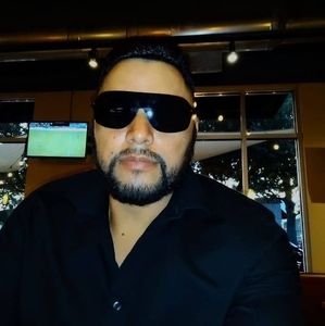 Meet your Posher, Jasson davila